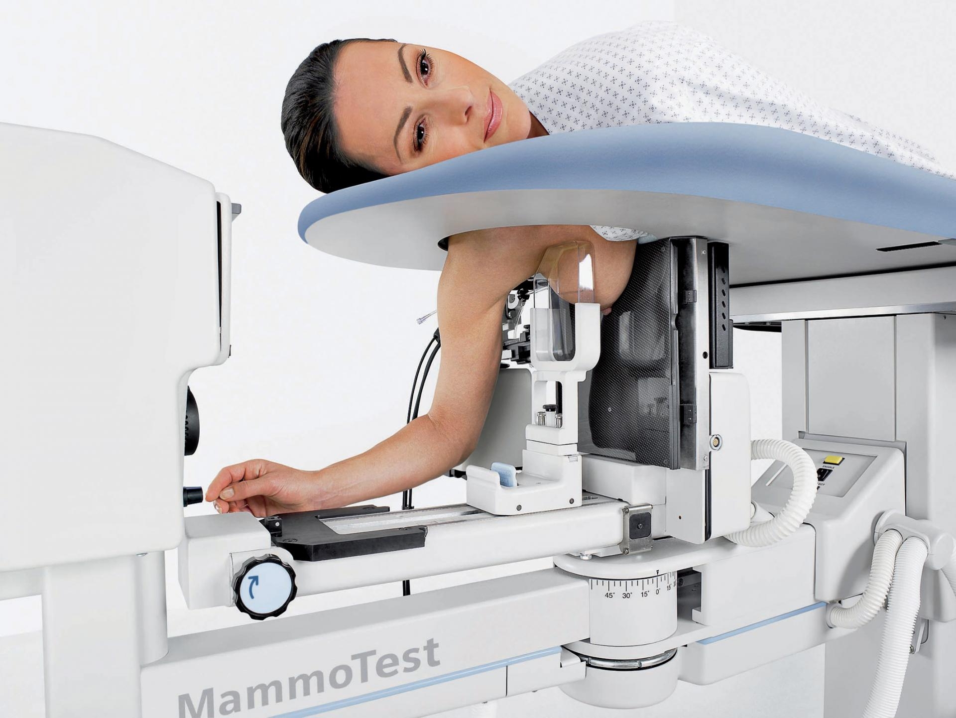 Что лучше – маммография или УЗИ